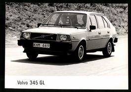 Fotografie Auto Volvo 345 GL, Limousine,