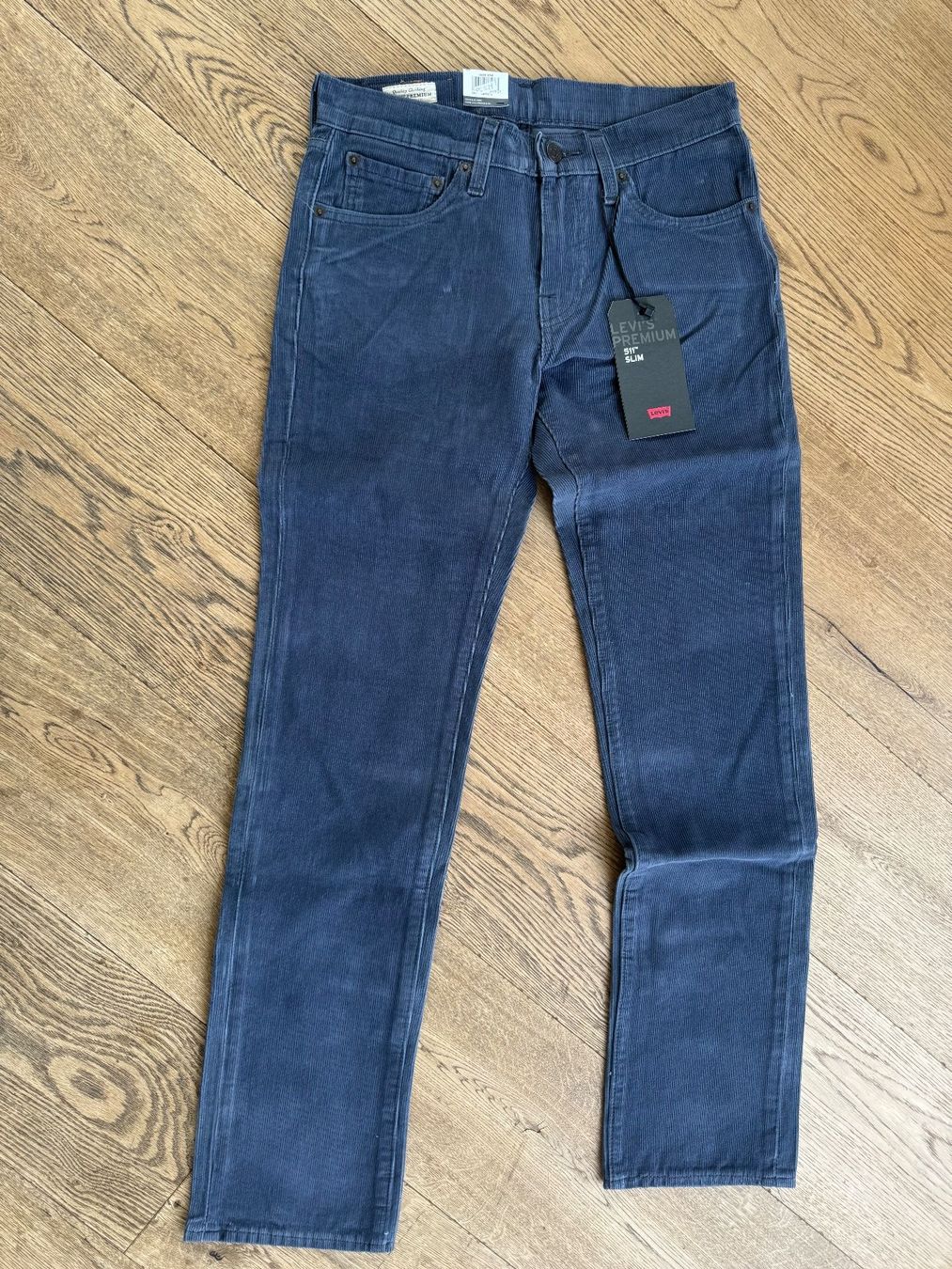 Jeans: Hose, cord, Levis  **NEU**  29/32 – Gebraucht aus Stettfurt von outlet72