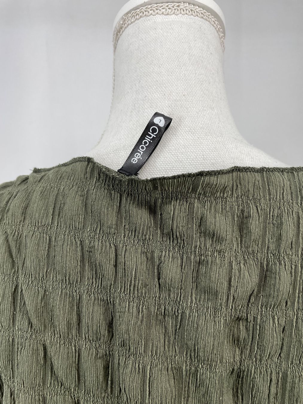 T-shirt: CHICOREE chemisette verte L – Usato da Lausanne venduto da PlusValue_Lausanne 3