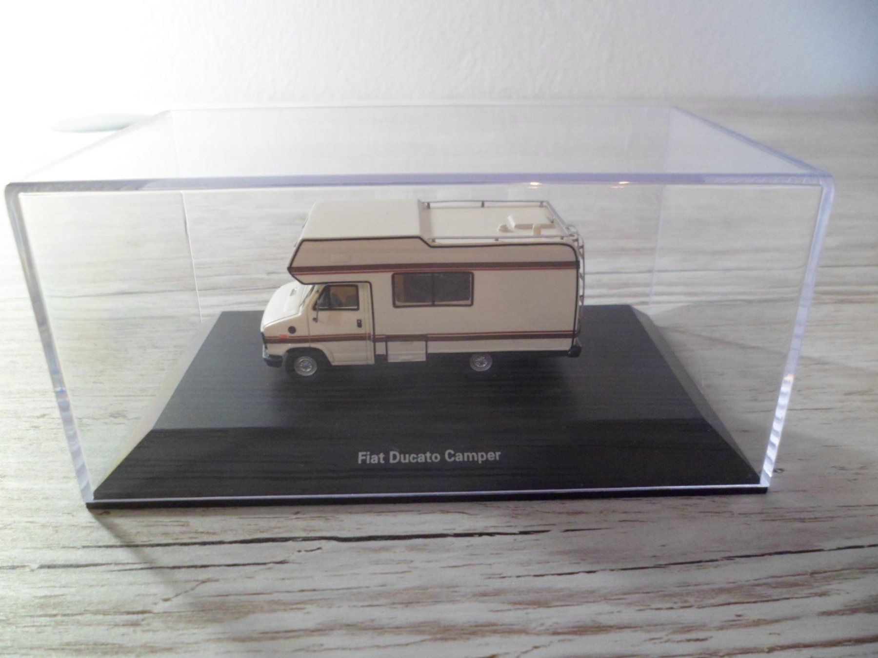 Fiat Modellini d'auto: Fiat Ducato Camper 12 x 7 x 6 cm – Usato da Basadingen venduto da seeyouinhell72