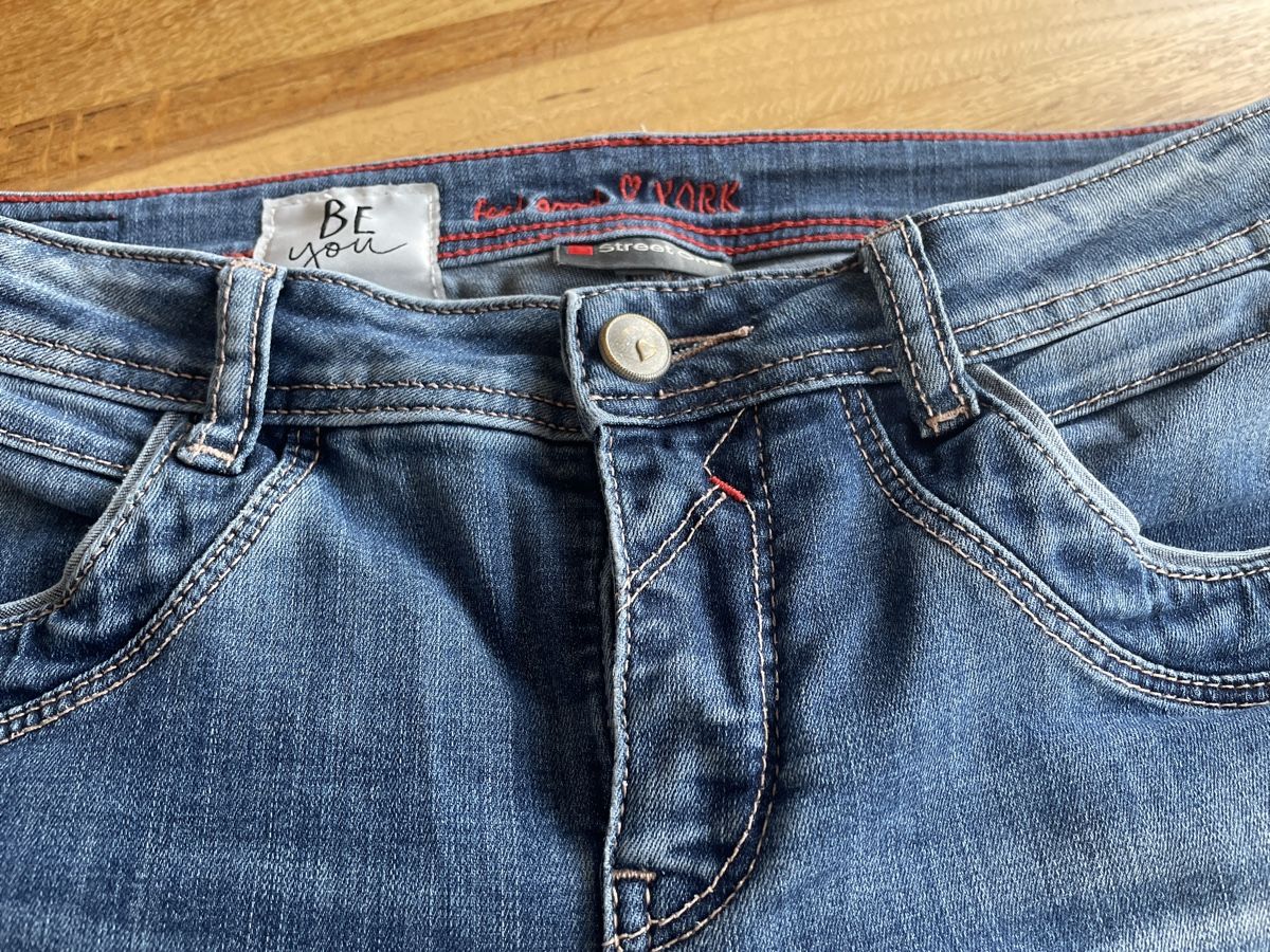Jeans: Street One Jeans, Grösse 30, blau – D'occasion à Eiken par Kermit60 2