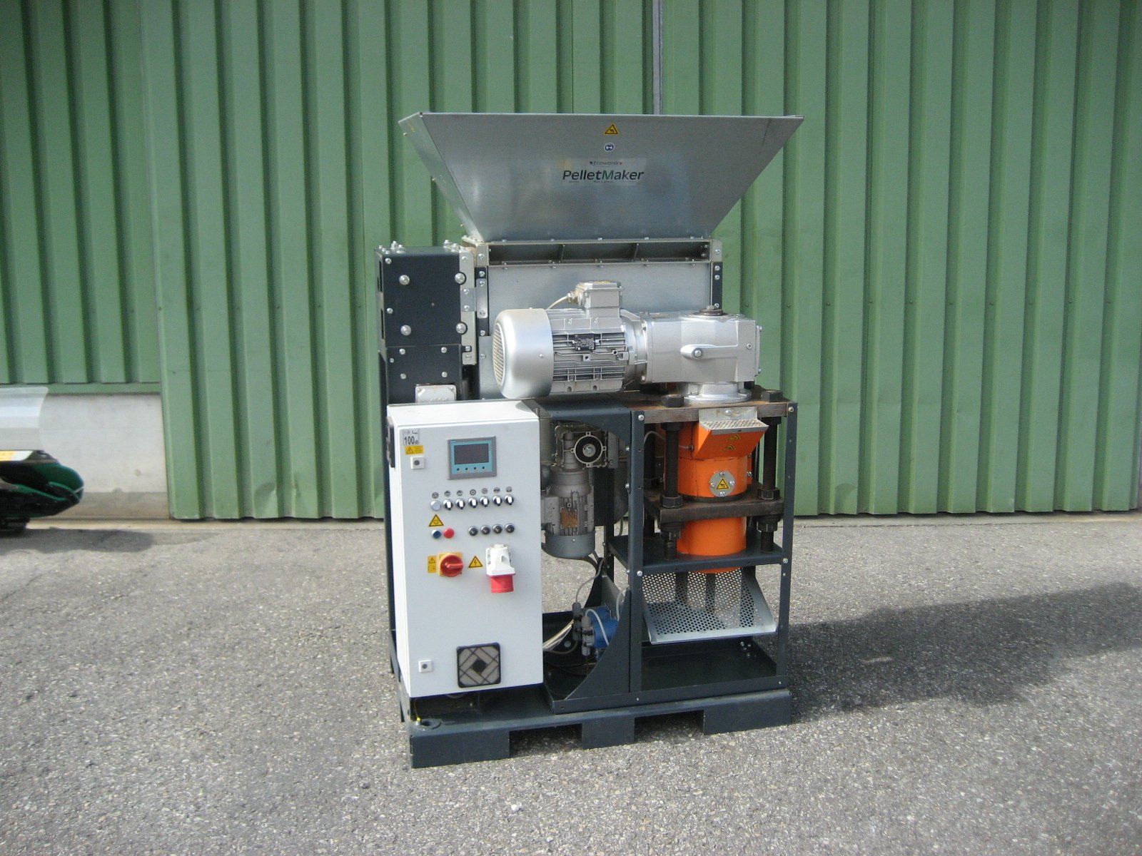 Tutte le macchine: Ecoworxx PelletMaker PM75E – Usato da Schüpfheim venduto da 210353