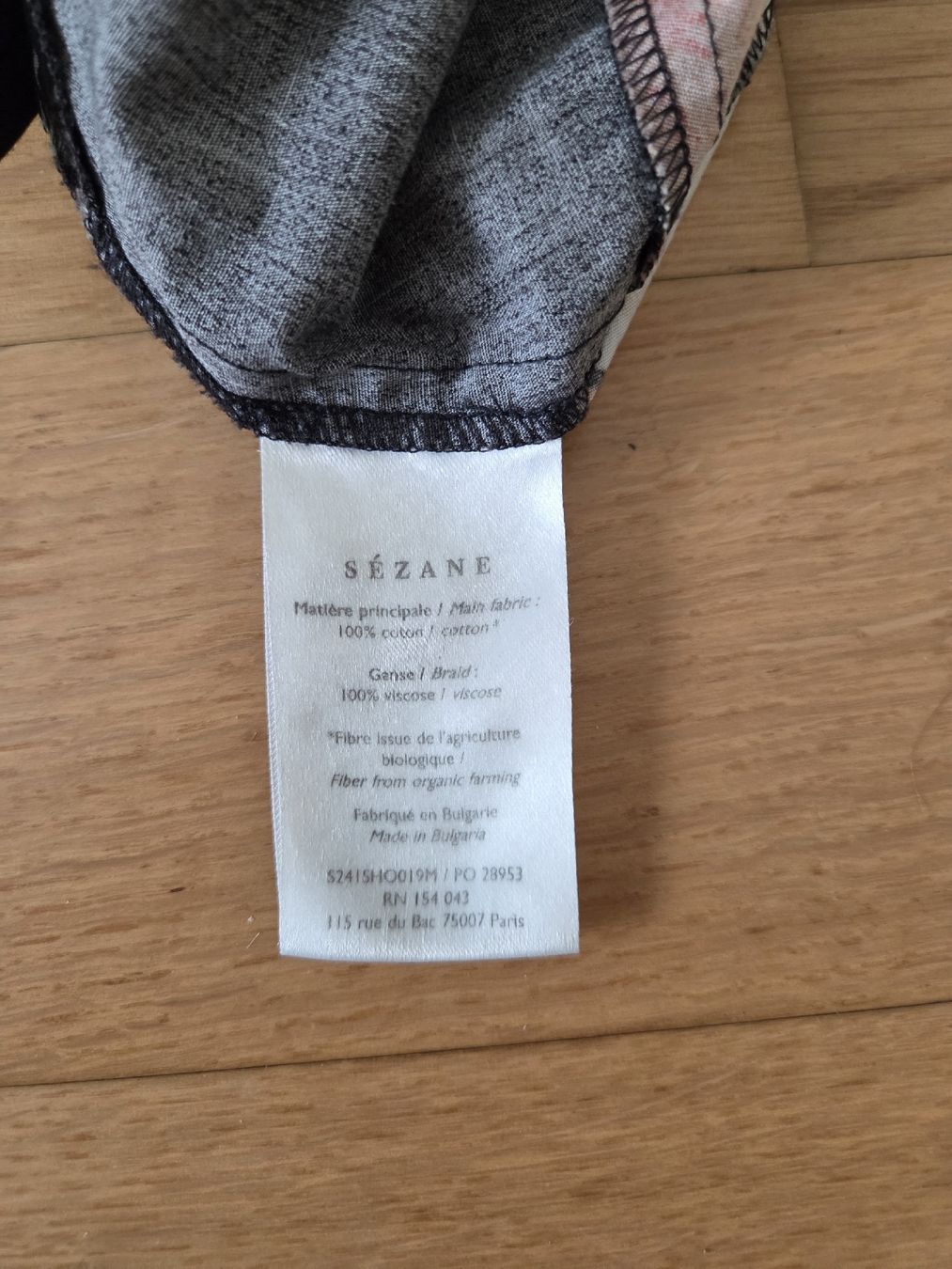 Sezane Kleiderpakete: Sézane black top & short with flowers – Gebraucht aus Zürich von can_2jj8 4