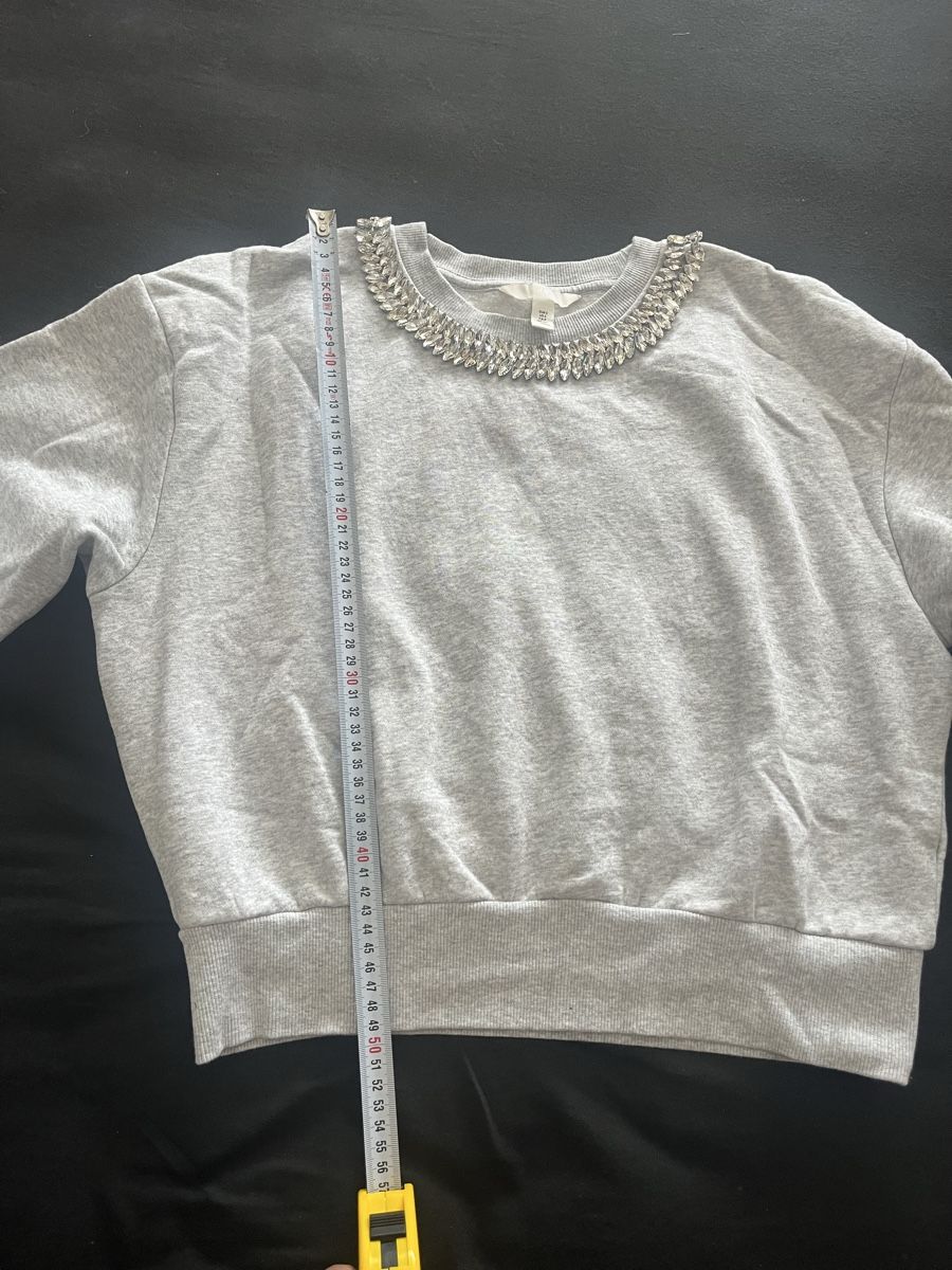 H&M Lotti di vestiti: 2 Damen Pullover grau mit Steindekor – Nuovo (secondo la descrizione) da Olten venduto da sae_82z2 1