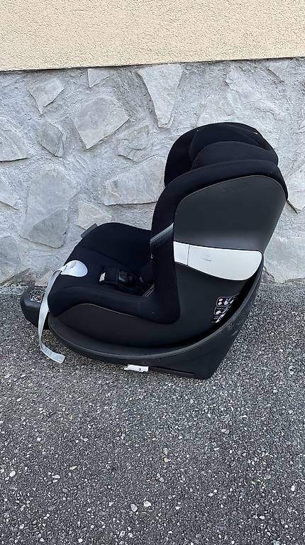 Cybex Sièges auto: Siege auto Cybex Sirona M2 – D'occasion à Petit-Lancy par Mags_23 1