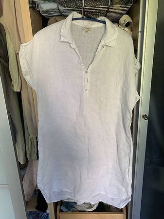 Kurzes Leinenkleid