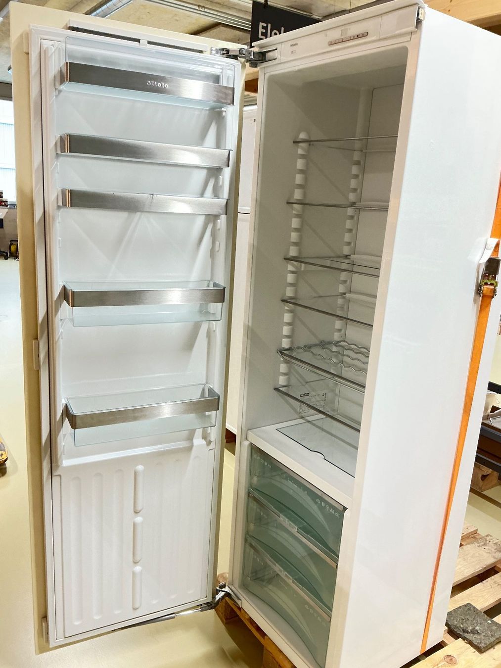 Miele Frigoriferi: Miele Kühlschrank – Usato da Zug venduto da Bauteile-Zug 2