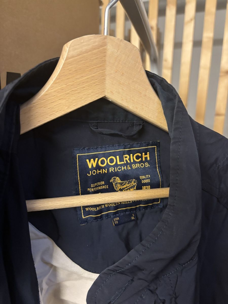 Woolrich Giacche: Woolrich Jacke Herren blau – Usato da Basel venduto da a.tamara9 1