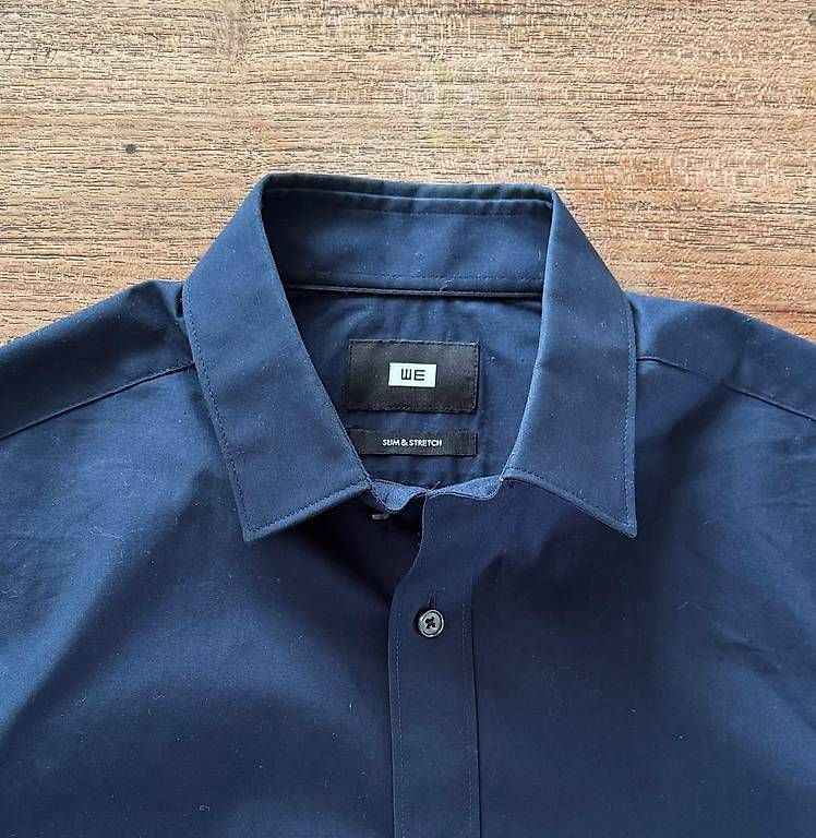 We Camicie: WE_Herren Hemd. Slim & Stretch. Dunkelblau. Gr. XS. – Usato da Zürich venduto da Sunnyflower97 2