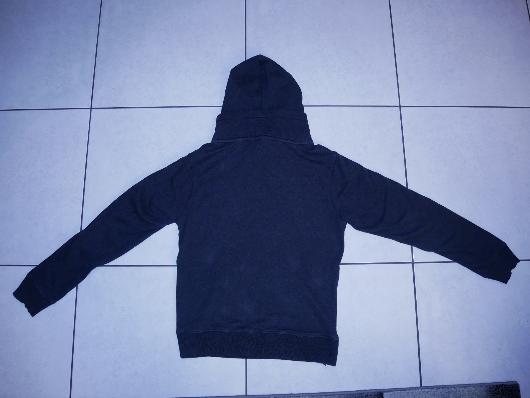 Nile Maglioni & Felpe: Herren Kapuzenpullover, Nile, grau, Grösse M – Usato da Niederwangen BE venduto da Benny.7 4