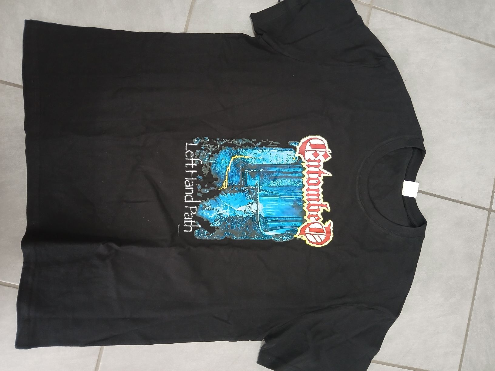 T-shirt: ts entombed - left...(death metal) – Nuovo (secondo la descrizione) da St-Cergue venduto da VeganWarrior