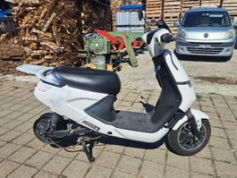 E-Roller 25km/h Riya Bastler defekt