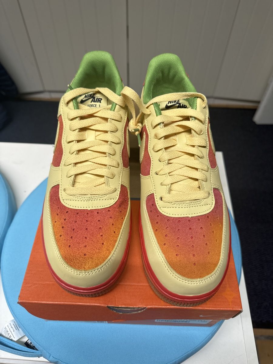 Nike Scarpe da uomo: Nike Air Force 1 Chili Pepper 07 US9 – Nuovo e nell'imballaggio originale da Wallisellen venduto da Bkiko 1