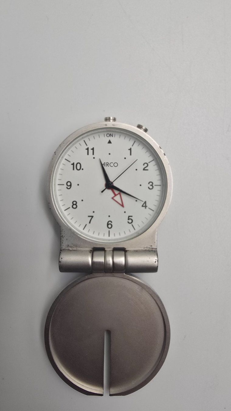Wecker: ARCO REVEIL – Gebraucht aus La Chaux-de-Fonds von curtitswisswatches