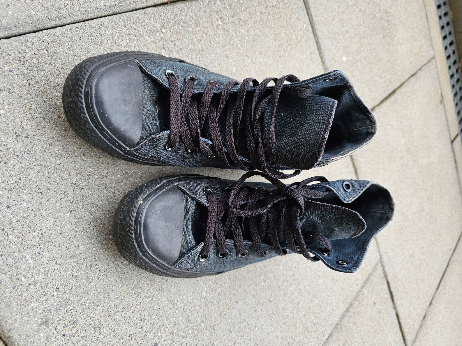 Converse Scarpe da uomo: Schwarze Converse All Stars Chucks, Grösse 41 – Usato da Wohlen AG venduto da niki31
