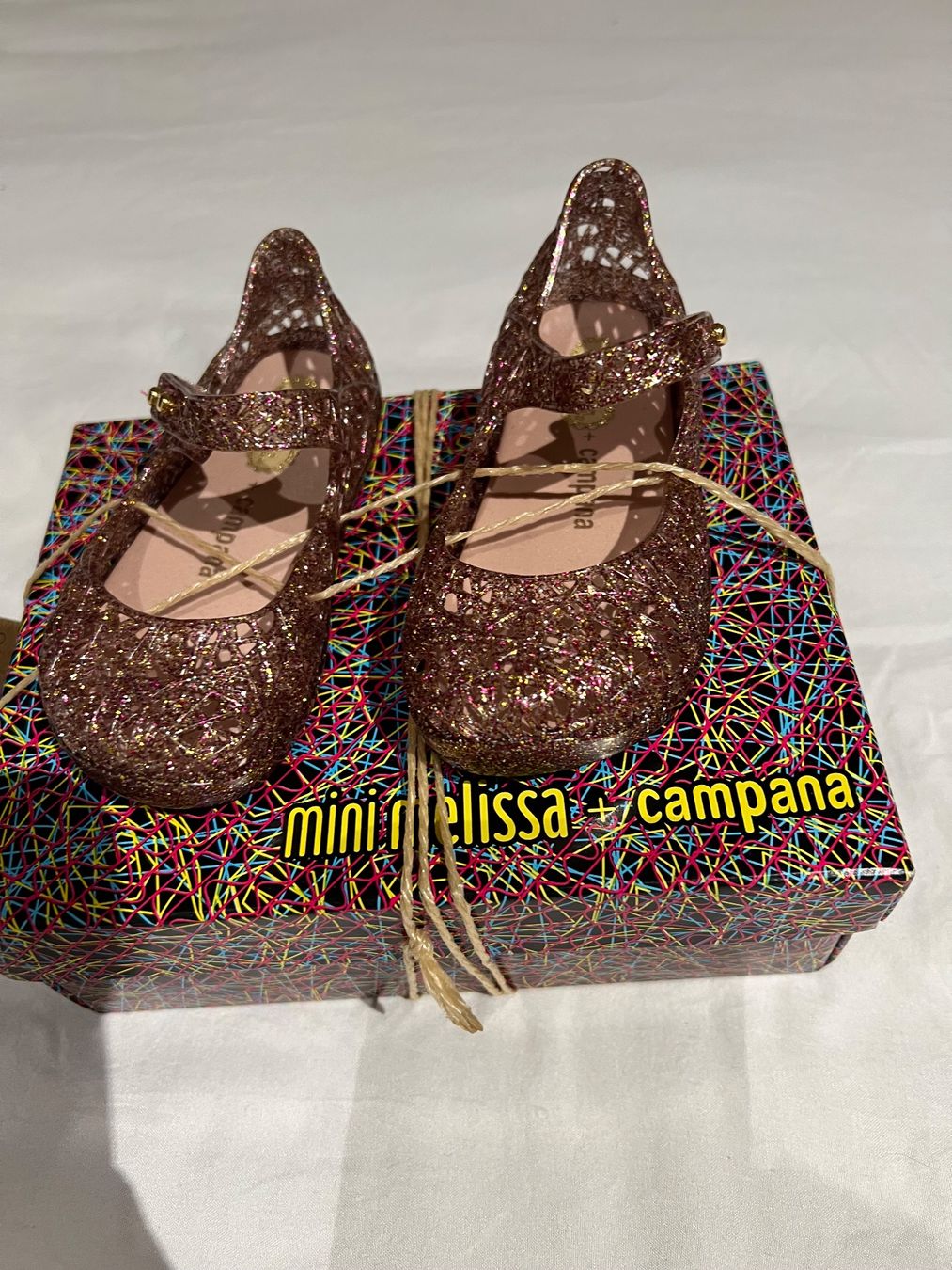 Schuhe für Jungen: Mini Melissa campana – Neu und originalverpackt aus St-Pierre-Clages von loc_8vtz