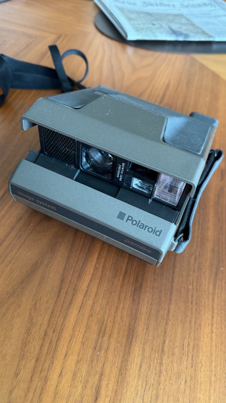 Polaroid Fotocamera: Polaroid Premiere – Usato da Fribourg venduto da SebDelCH 1