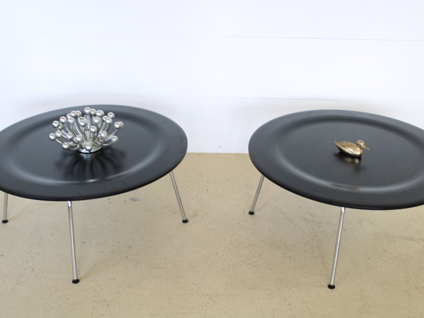 Vitra Tische: Vitra Eames CTM Couchtisch | Metall – Gebraucht aus Meinisberg von atelier_TILIJA 7