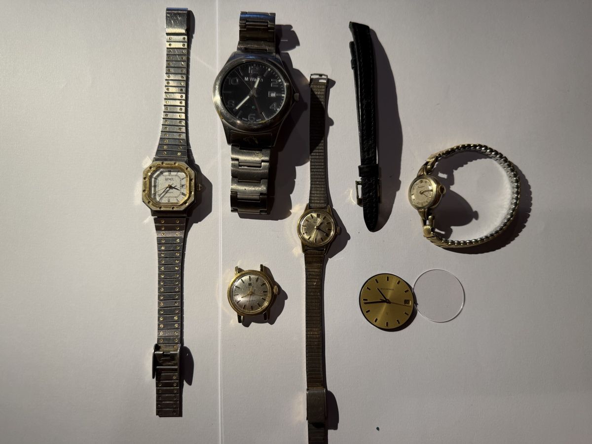 Orologi: Div.Uhren und Teile (2) – Usato da Ballwil venduto da lukyluciano21