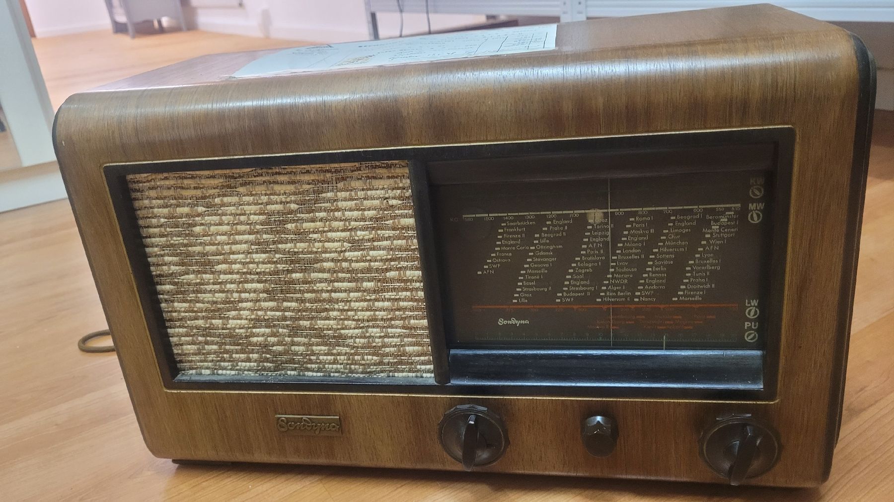 Radio: Radio gekauft 1948 Marke Sondyna – Usato da Langnau i. E. venduto da suedae11 6