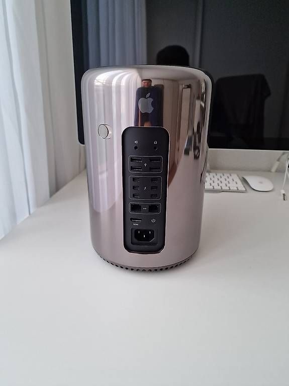 PC: Mac Pro 6,1 – Usato da Zweidlen venduto da jasko_ 1