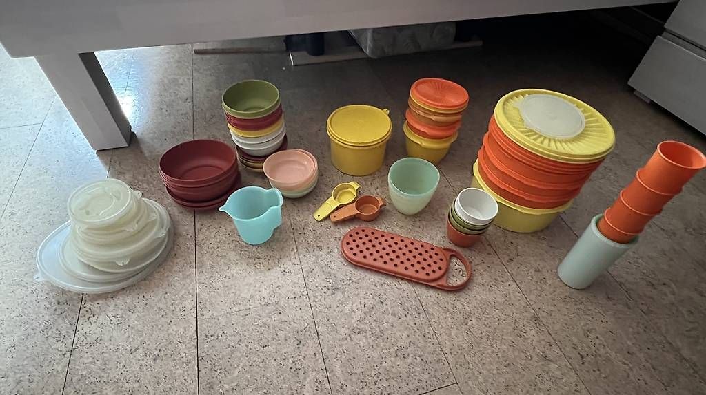 Contenitori & Simili: Tupperware über 40 Objekte – Usato da Itingen venduto da Haefi 2