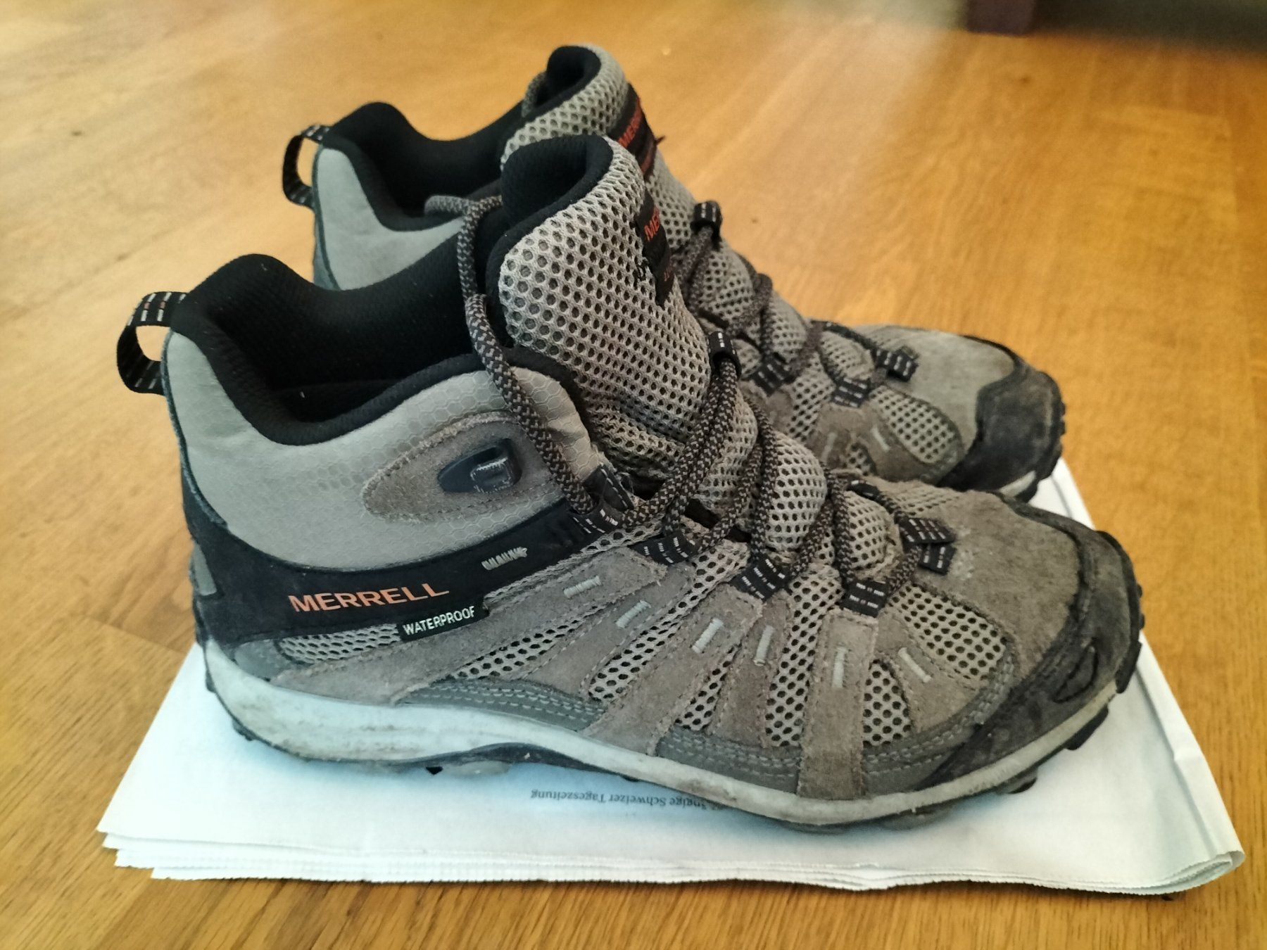 Merrell Scarpe da uomo: Wanderschuhe Merrell Grösse 43 – Usato da Luzern venduto da stjules 1