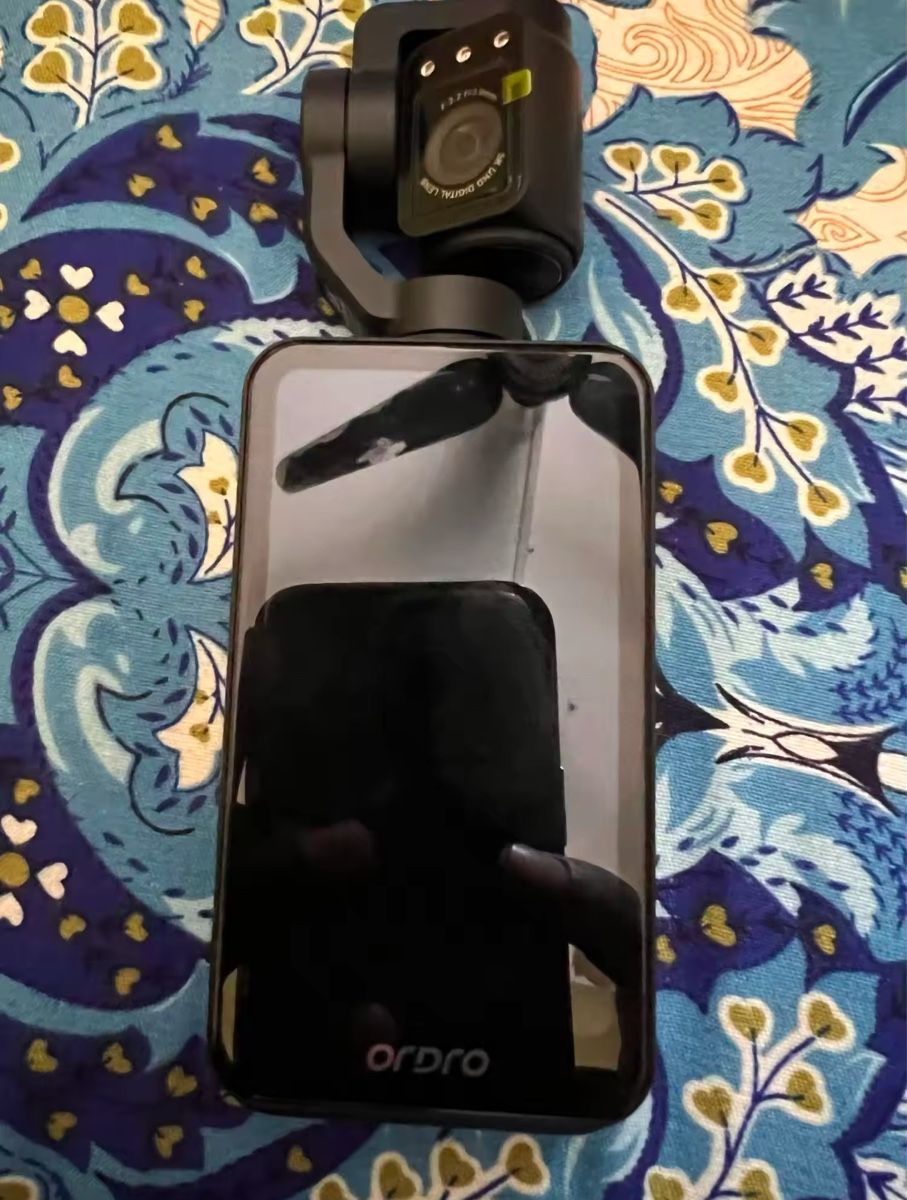 Fotocamera: 4K Vlog Camera with Gimbal – Nuovo (secondo la descrizione) da Seuzach venduto da Wolf936 8