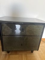 2 Nachttische / Vintage Nachtschränkchen aus Holz – guter Zu
