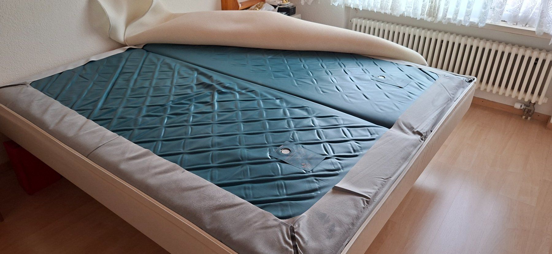 Betten: Gel- Bett – Gebraucht aus Männedorf von Mis_nl7l 3