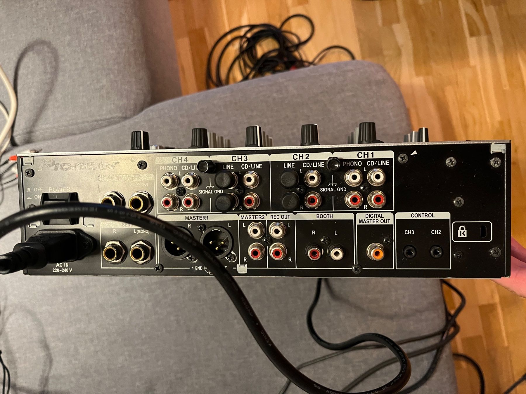 Pioneer Console di mixaggio: Mischpult Pioneer DJM-750S – Usato da Zürich venduto da liechmi 2
