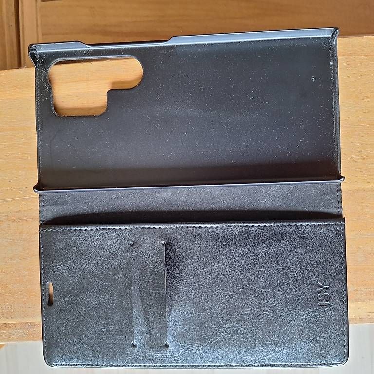 Samsung Cover & Protezioni schermo: Galaxy S24 Cover Leder schwarz – Usato da Ermatingen venduto da arr_7yxq 2
