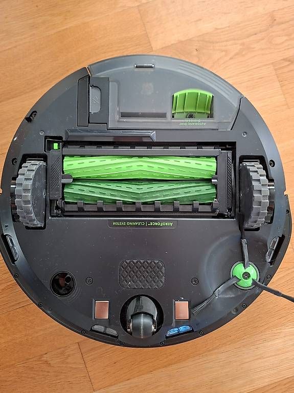 Aspirapolveri & Accessori: IRobot Roomba i5 inkl. Absaugstation – Usato da Murten venduto da pra_cyk2 3