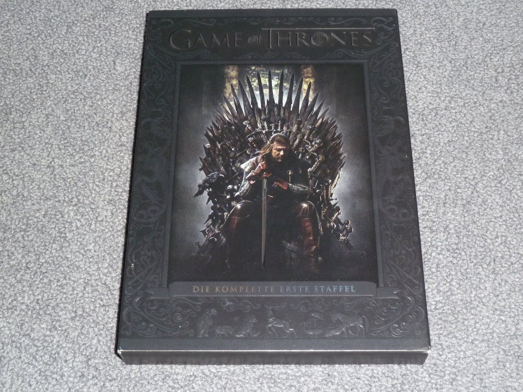 Tutti i DVDs: DVD  - Game of Thrones - erste Staffel, 5 DVD's – Usato da Hofstetten SO venduto da LudoHoFl