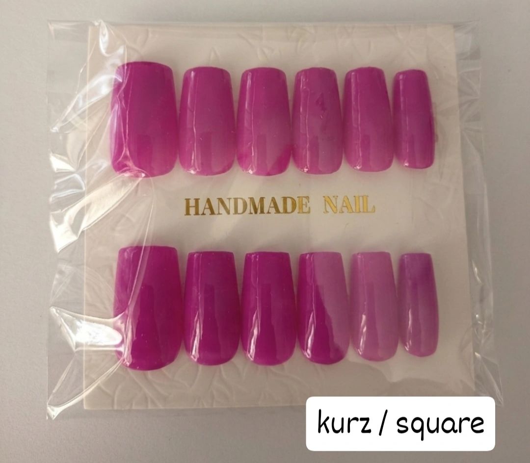 Ongles artificiels: Press on Nails – Neuf avec emballage d'origine à Wald ZH par -lea-