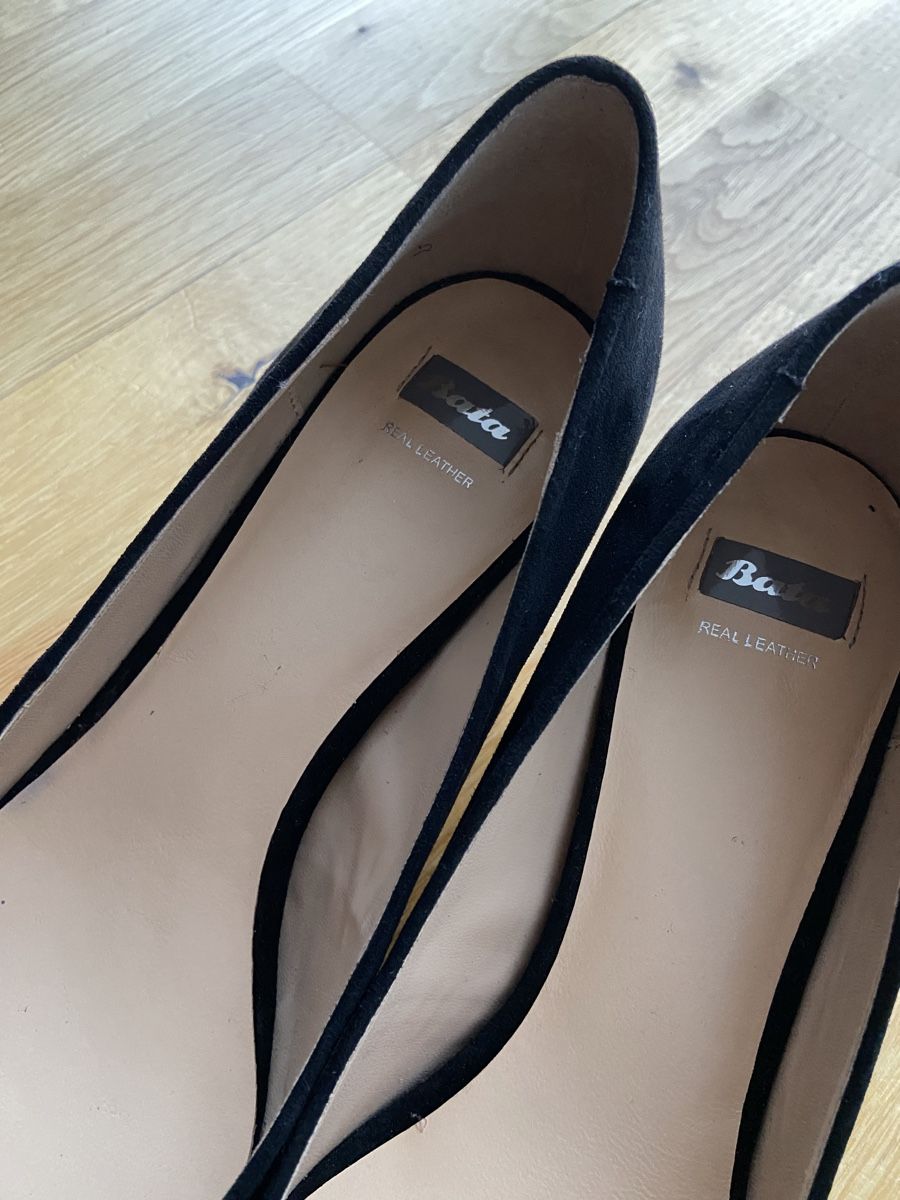 Scarpe da donna: Bata Kitten Heels 👠  – Usato da Fribourg venduto da DayaneH. 7