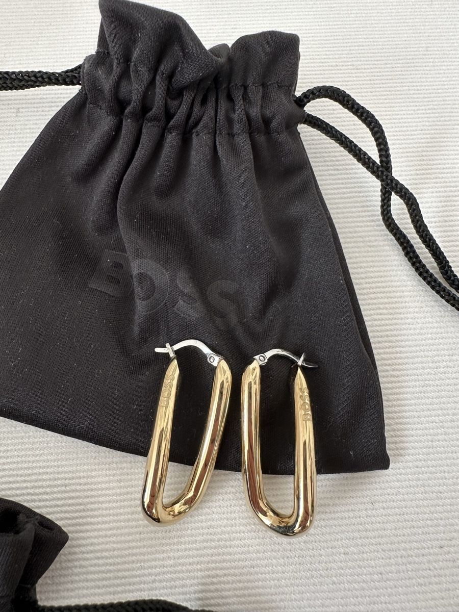 Sonstiger Schmuck: HUGO BOSS Set: Halskette und Ohrringe – Gebraucht aus Zollikon von _M65_ 3