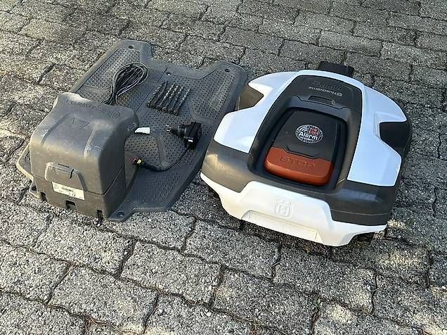 Tondeuses à gazon: Husqvarna Automower 310 – D'occasion à Sullens par Diga47 1