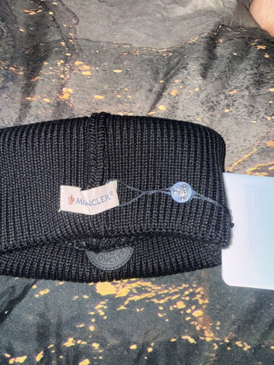 Moncler Altro in  Abbigliamento & Accessori: Moncler Cap schwarz – Nuovo (secondo la descrizione) da Wetzikon ZH venduto da shey7 2