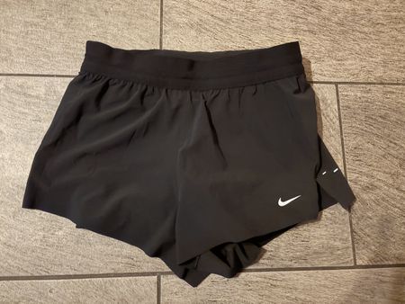 Nike Dri Fit Shorts mit Innenhose Gr S schwarz neu