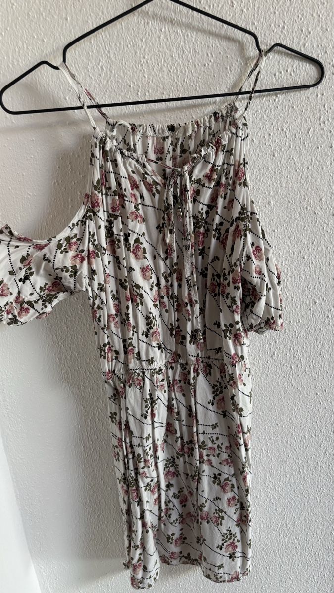 Lotti di vestiti: 3 süsse Sommerkleider – Usato da Roggwil BE venduto da R.. 4