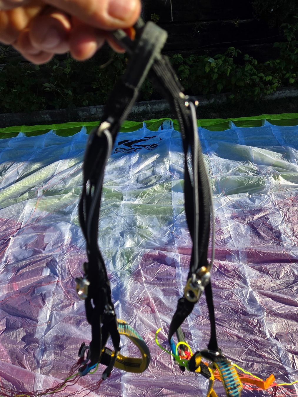 Ozone Sport dell'aria & Aquiloni: Parapente Ozone ultralight 4 25 m2 – Usato da Huémoz venduto da Bertrand04 3