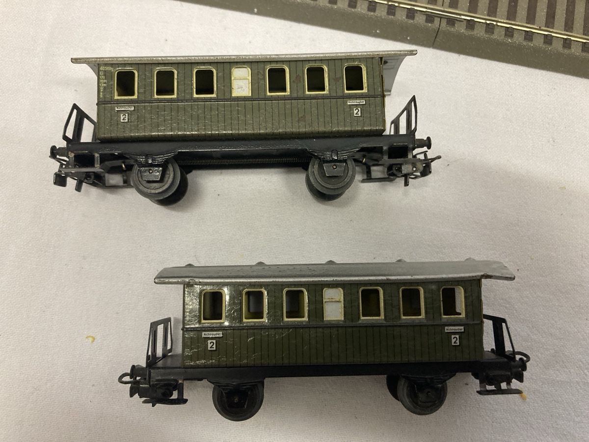 Märklin Modellini di ferrovie: Märklin Personenwagen – Usato da Port venduto da Ipuel