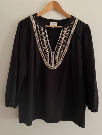 MAISON 123 Carmen Blouse noire coton brodée perles 40 NEUVE