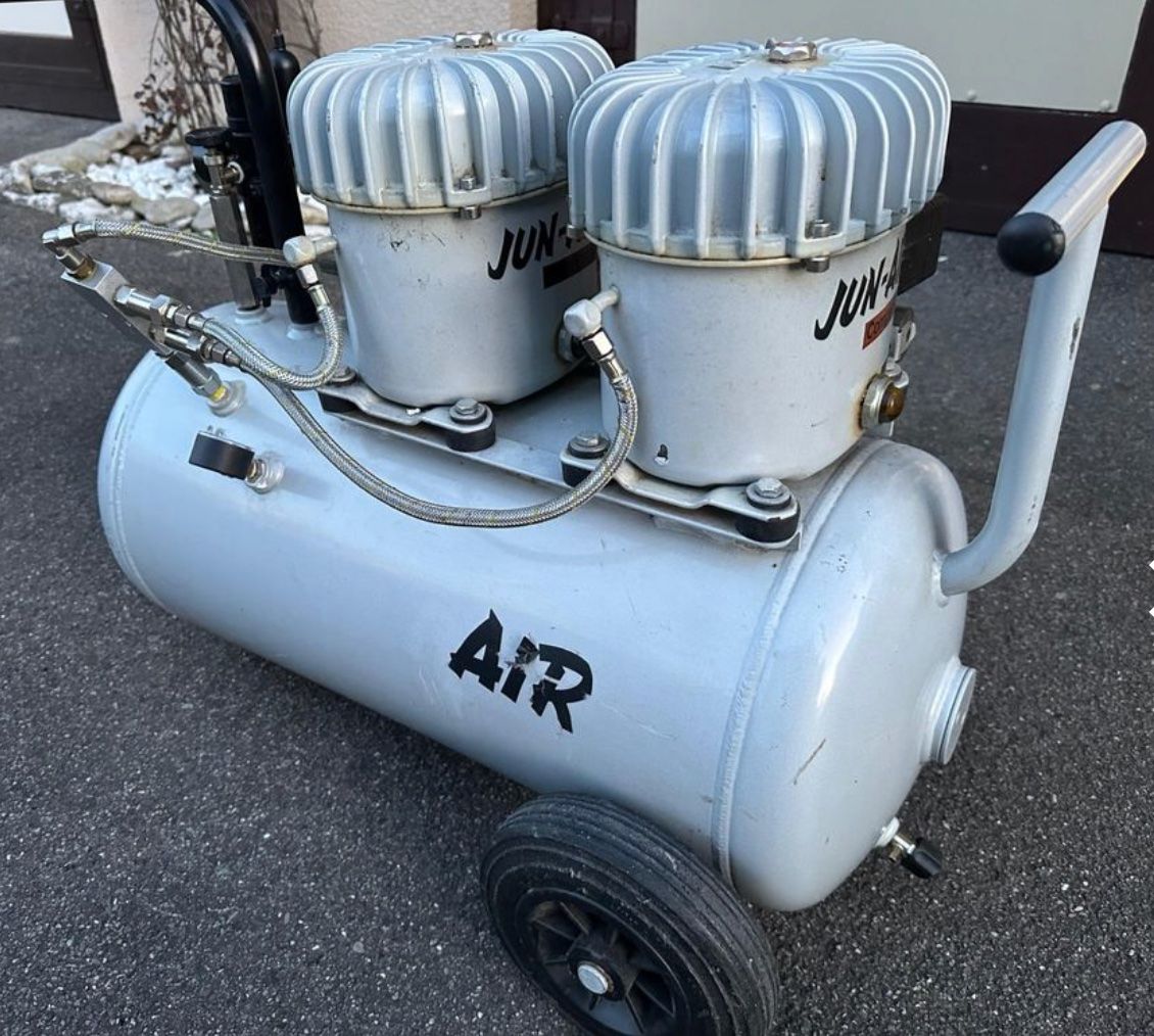 Jun-Air Kompressoren: JUN AIR KOMPRESSOR – Gebraucht aus Winterthur von Die_Polsterin