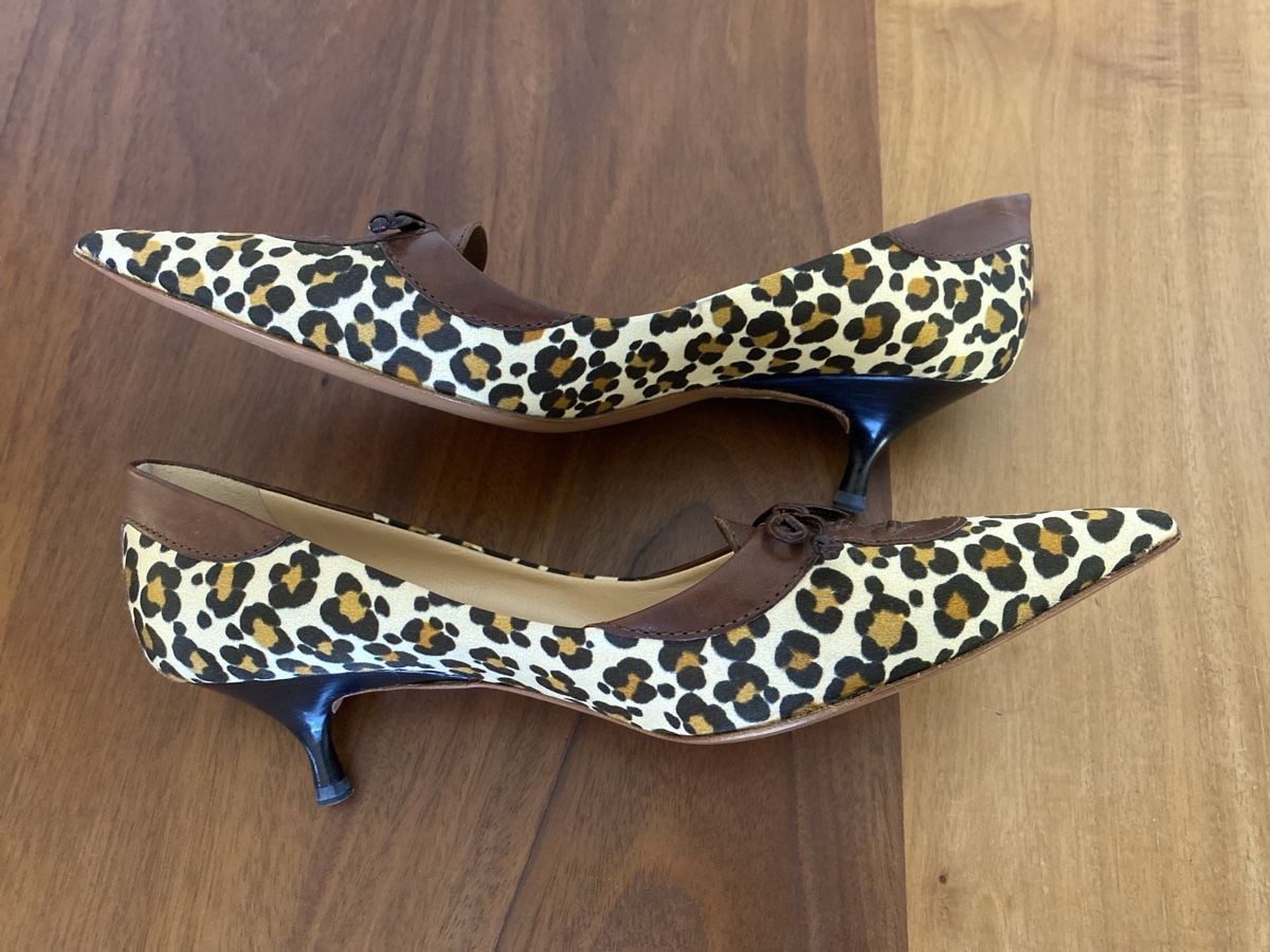 Moschino Scarpe da donna: Moschino-Pumps, echtes Leder, Leomuster, 37.5 – Nuovo (secondo la descrizione) da Zürich venduto da Klusek_2019 4