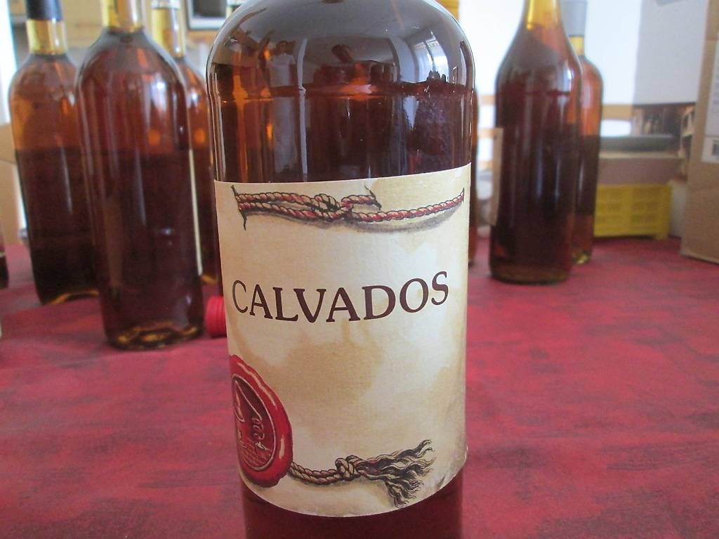 Spiritueux: Calvados – D'occasion à Borex par Pcats 1