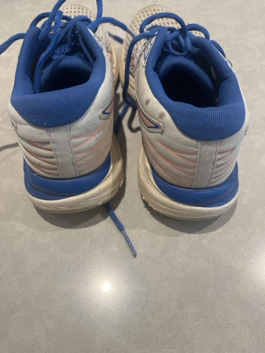Asics Schuhe für Jungen: ASICS  Laufschuhe Gr. 35.5 – Gebraucht aus Münchwilen TG von Kaira0811 3