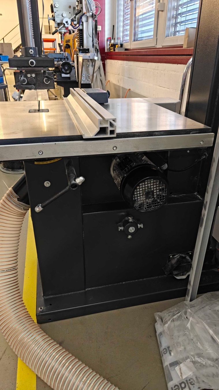 Tutte le macchine: Felder Fb 710 Bandsäge plus Staubabsaugung – Usato da Bäretswil venduto da srobots 4