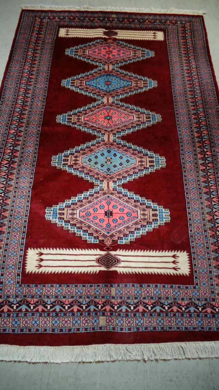 Teppiche: Feiner Schirwan – Neu (gemäss Beschreibung) aus Arth von malkoush
